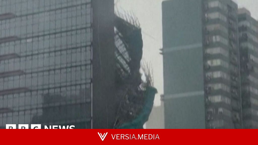 Watch: Scaffolding tumbles from Hong Kong building as Typhoon Noul makes landfall