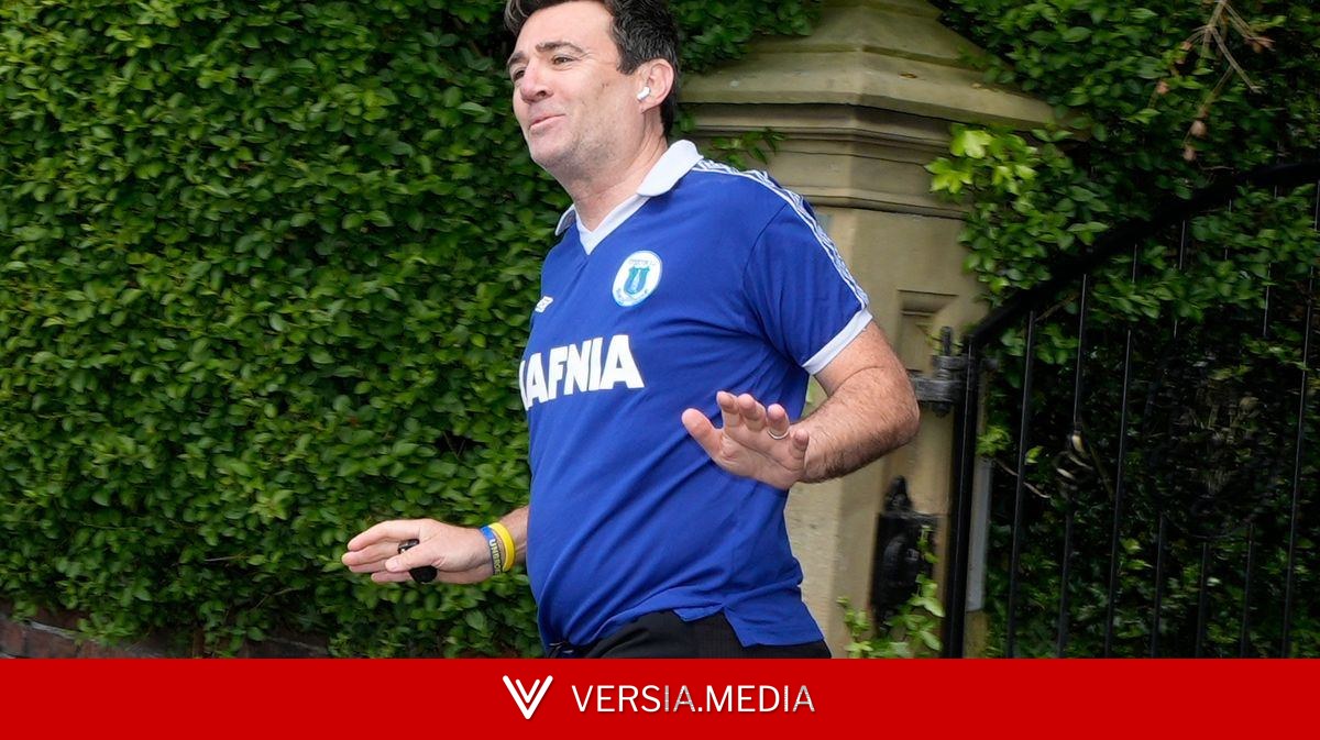 UK's most football-obsessed Prime Minsters – as Burnham becomes first Everton fan in No.10