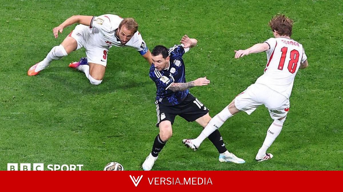 How coach-on-pitch Messi undid England's tactics on the fly