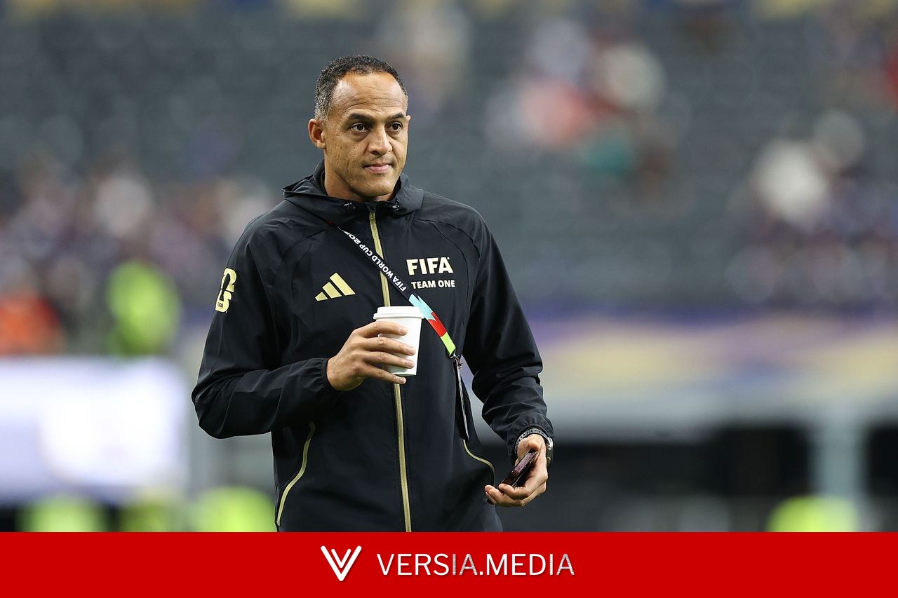 Who is Ismail Elfath? The official in charge of Uruguay vs Spain