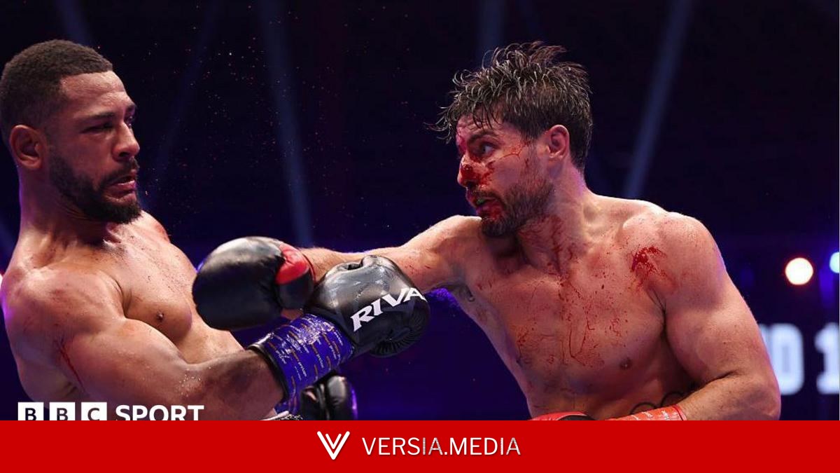 Bloodied Kelly battles past Agyarko to retain title