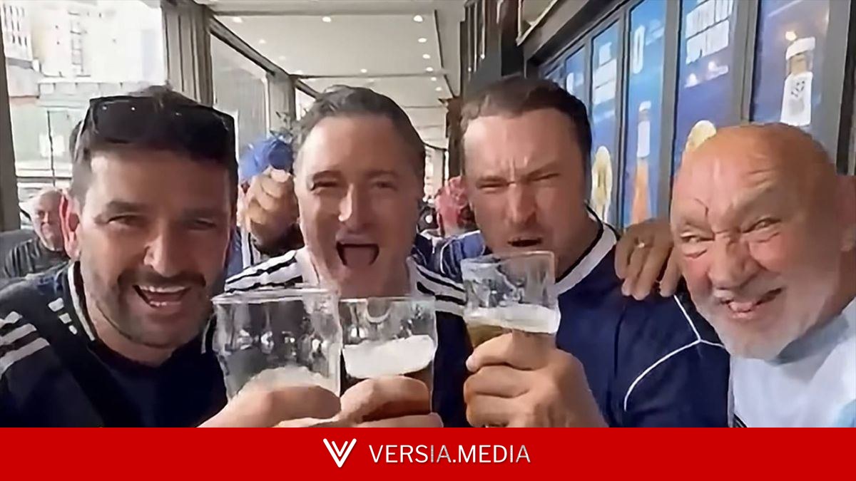 Tartan Army drain plane dry in 15 minutes on flight to Boston for World Cup — Sport | Versia.media