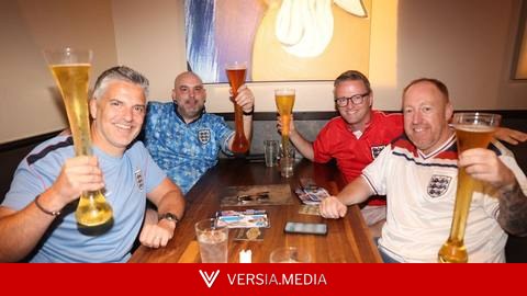 English footie fans fall for American World Cup 'razzle dazzle' as they call for changes