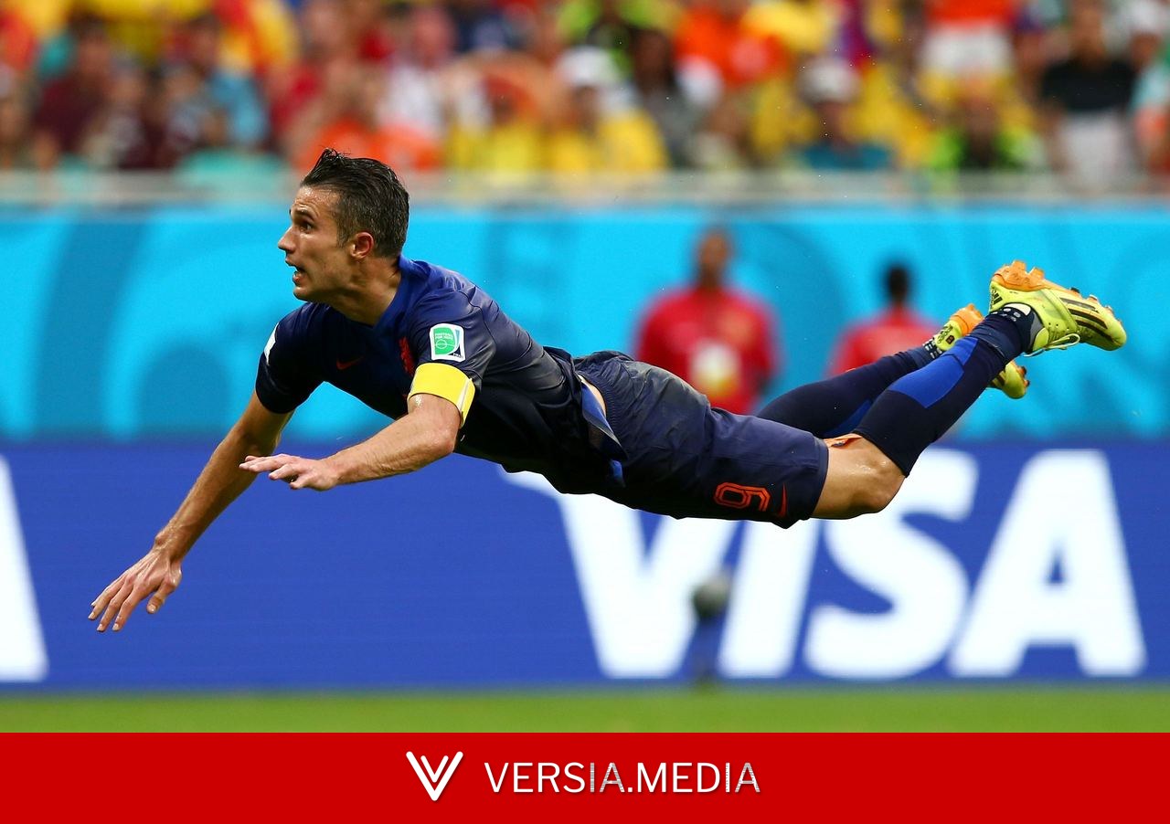 The greatest World Cup diving headers of all time