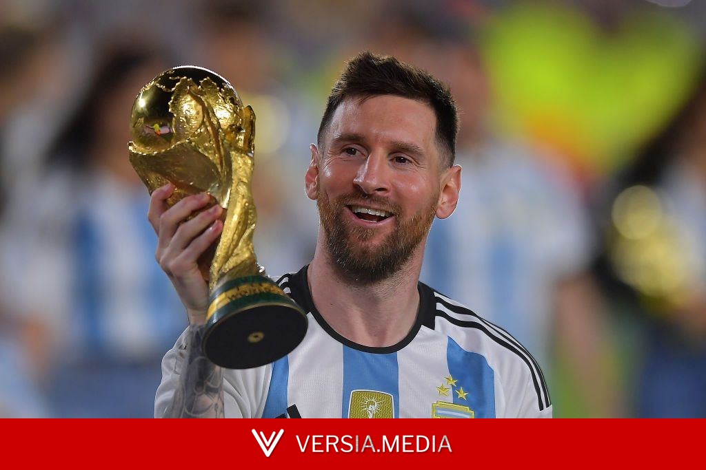 ‘If you love football, you love that Messi won a World Cup’ Alexia Putellas’ journey from teenage fan to sharing the spotlight with fellow Barcelona legend